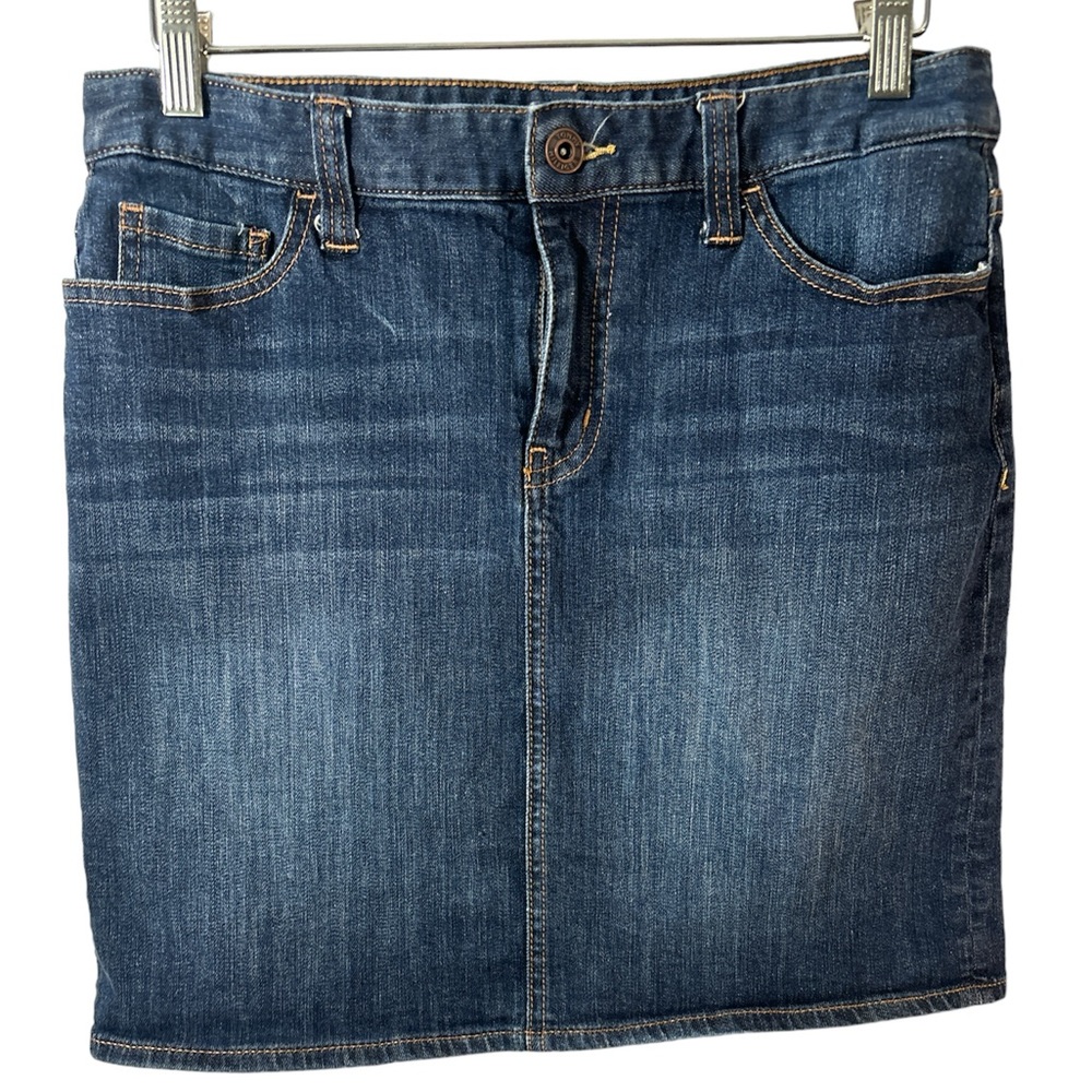 Tommy Hilfiger dark wash mini denim in size 6 Americana Preppy Classic